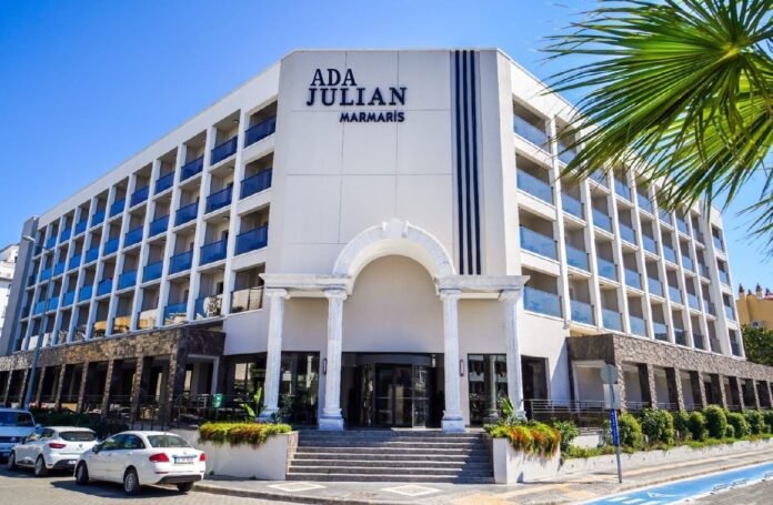 Hotel Julian Chicago